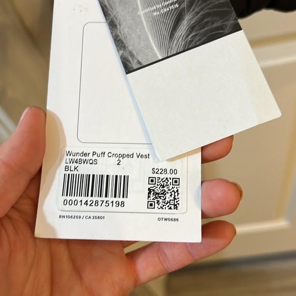 Lululemon wunder puff cropped vest size 2 NWT - Picture 7 of 7